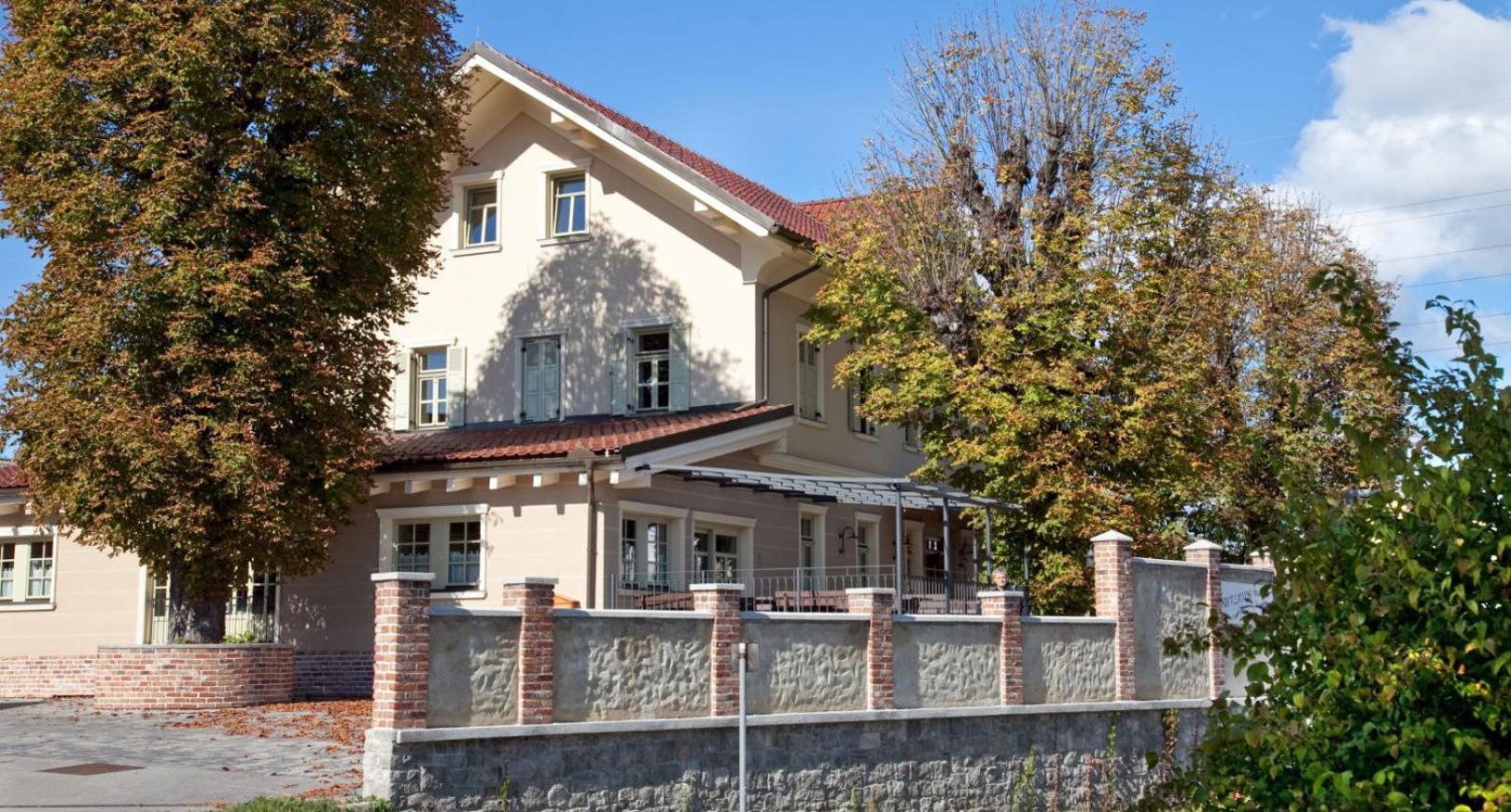 Hotel Veganfresh Medvode Exterior foto